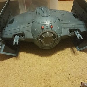 Star wars action figure fighter jet